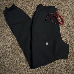 Fabletics scrub pants black and hot pink